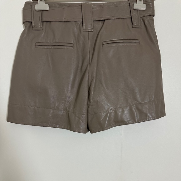 GANNI Belted Pleat Detail Leather Shorts - EU 38/US 6 - Picture 9 of 15